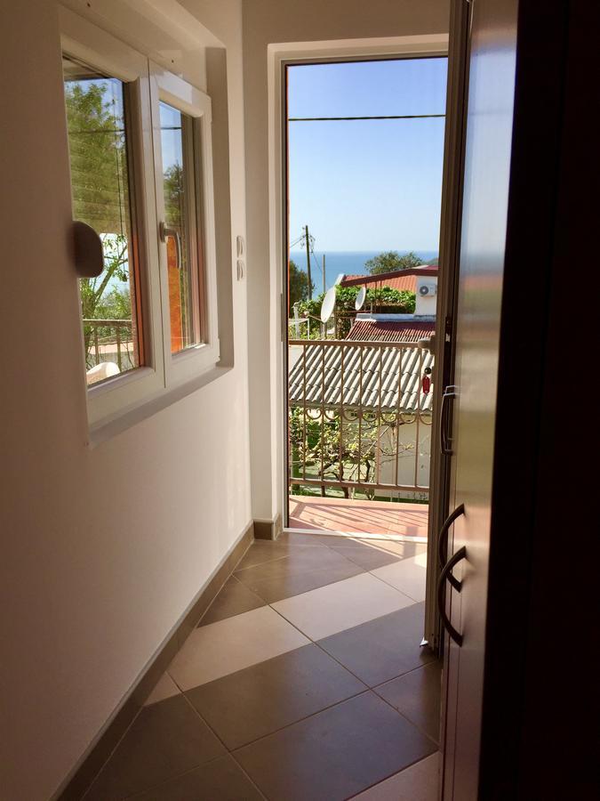 Holiday Home Orange Утеха Екстериор снимка